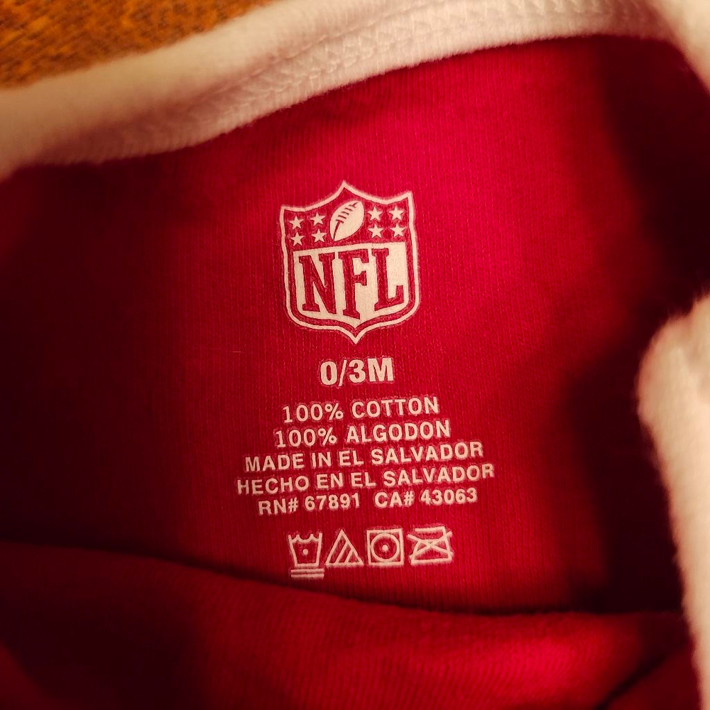 Baby NFL New York Giants Bodysuit 0-3 Months Red White A2 - Picture 2 of 3